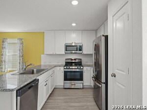 Building Photo - 431 De Herrera