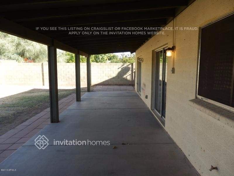 Building Photo - 128 W Indigo St