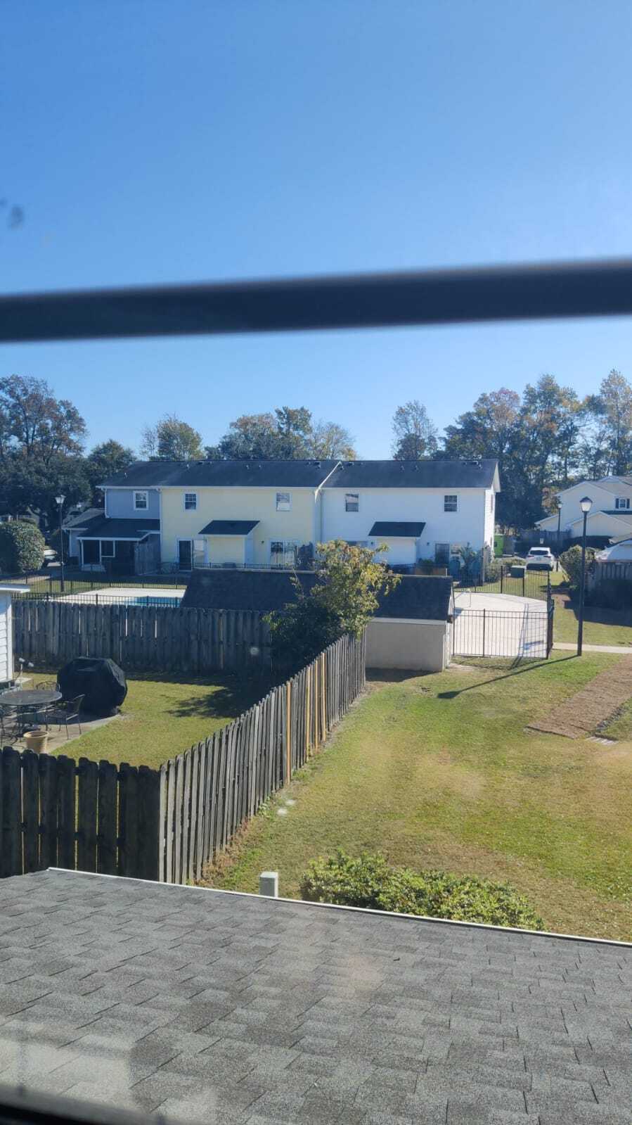 Building Photo - 2925 Carriage Row Ln