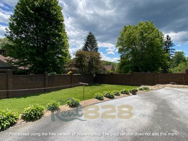 Building Photo - 540 Blythe St