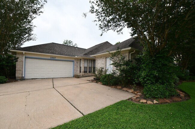 Building Photo - 1947 Mayweather Ln