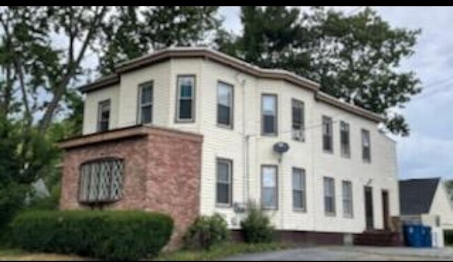 Primary Photo - 105 Illsley St