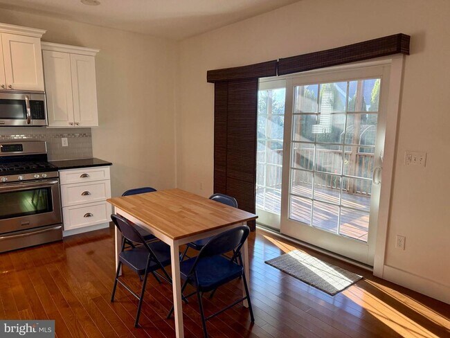 Building Photo - 61 Baybreeze Dr