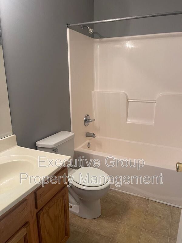Building Photo - 115 Kenilworth Ct