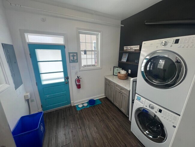 Building Photo - 29 N Hanover Ave