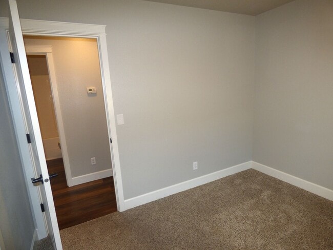 Building Photo - 3576-3578 Fisher Ct NE Salem, OR 97305