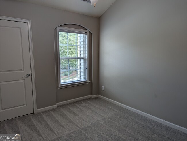 Building Photo - 343 Durham Park Way