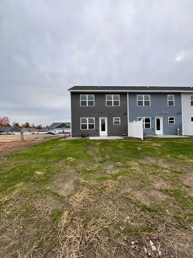 Building Photo - 3408 Green Pastures Ln