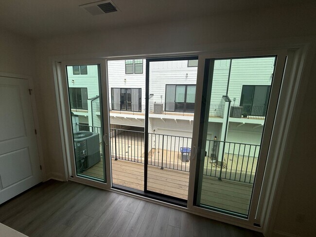 Building Photo - Brand New Townhome in the heart of Ballant...