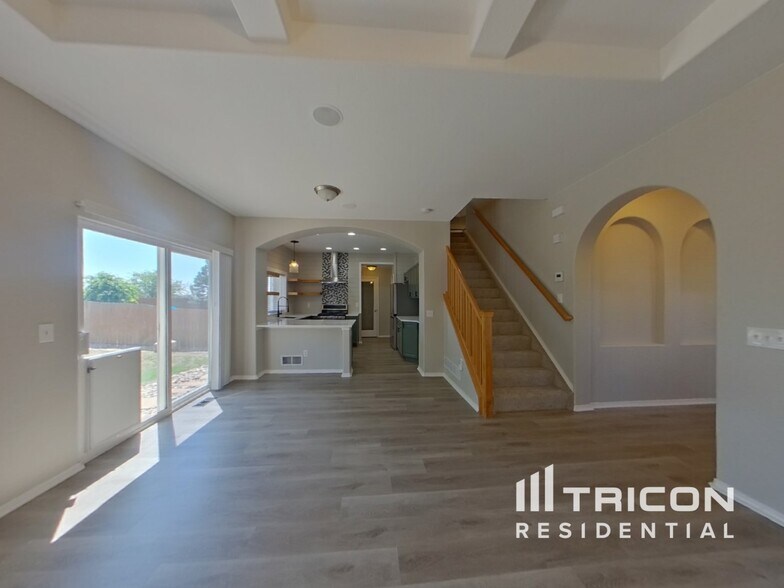 Building Photo - 6659 Silverwind Cir