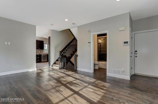 Building Photo - 1-3 Church St