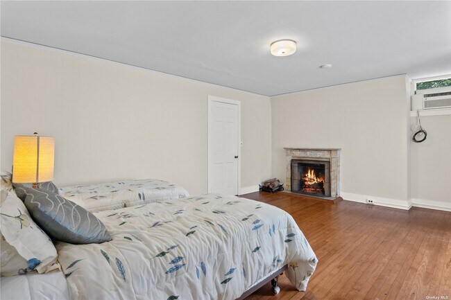 Building Photo - 16 Delafield Woods