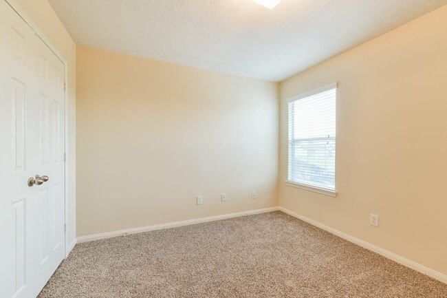 Building Photo - 1003 Redcrest Springs Ct