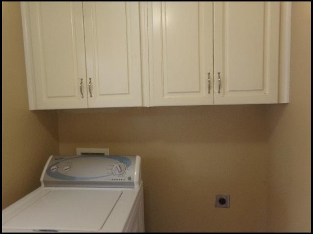 Building Photo - 100 Corbin Cir