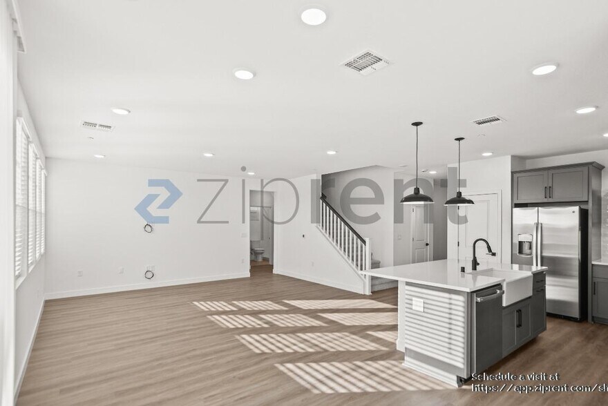 Building Photo - 412 Gold Coast Rd