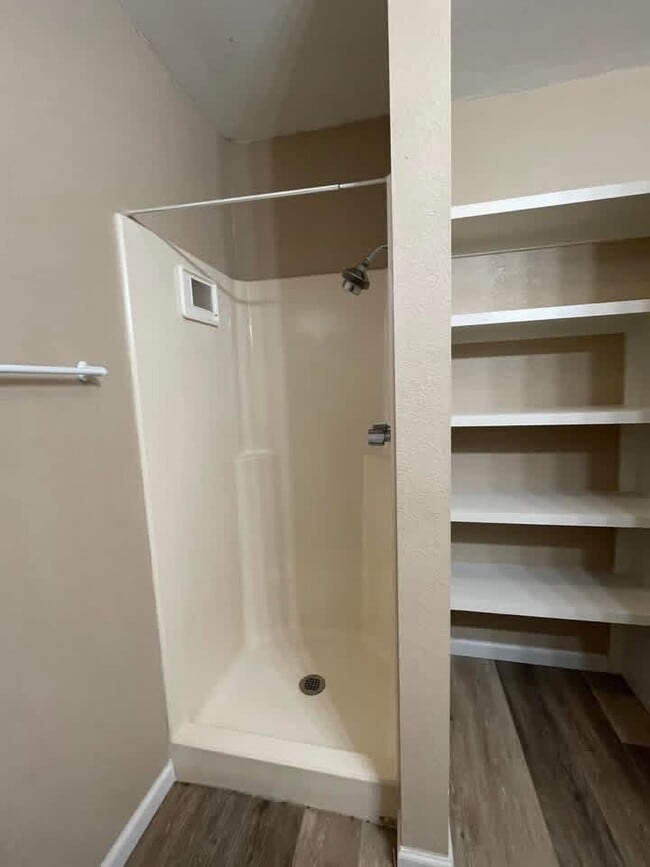 Building Photo - 823 G St NW