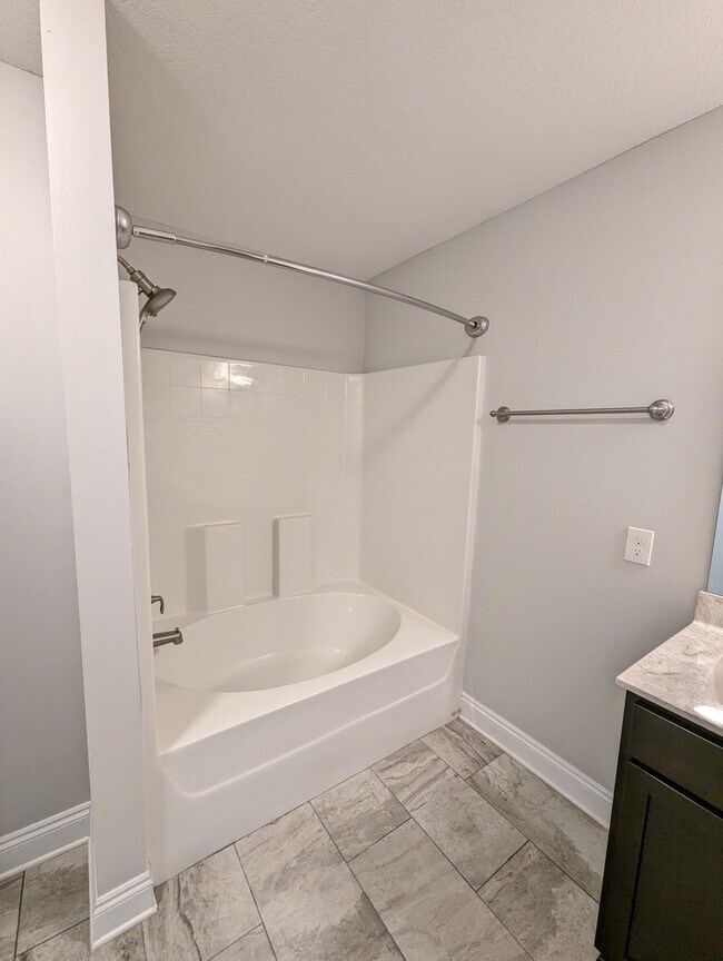Building Photo - 1651 Ponderosa Dr