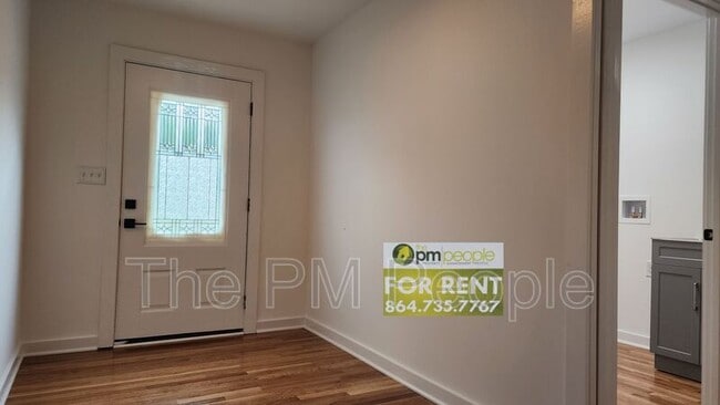 Building Photo - 113 St Lo Cir