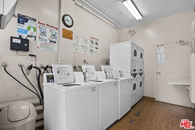 Building Photo - 2700 Cahuenga Blvd