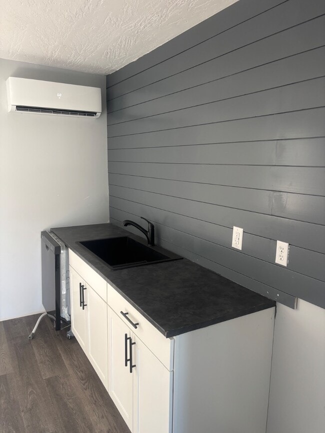 Building Photo - 229 13th St S