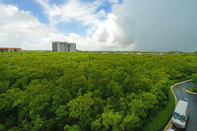 Building Photo - 3740 S Ocean Blvd