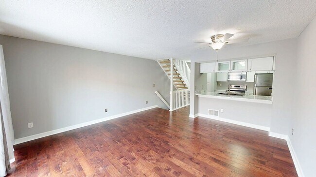 Building Photo - 2002 Jasper Ln