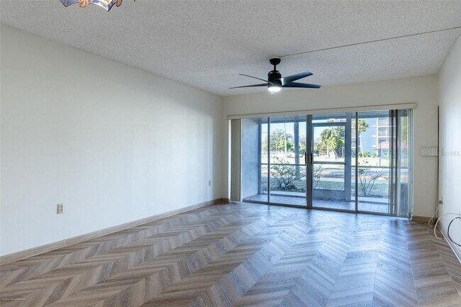 Building Photo - 2300 Aaron St