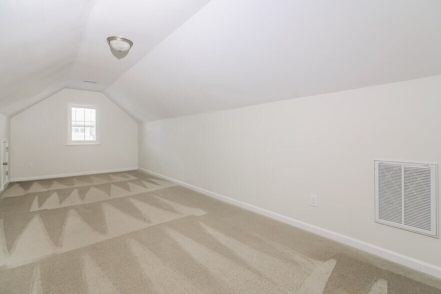 Building Photo - 21 Wensley Ct