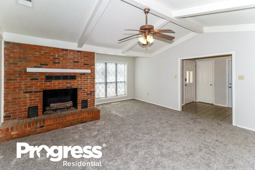 Building Photo - 4426 Spring Harbor Dr