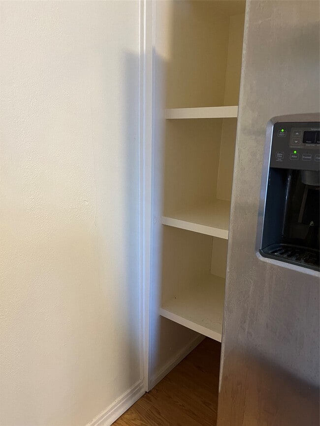 Building Photo - 1212 Postoffice St