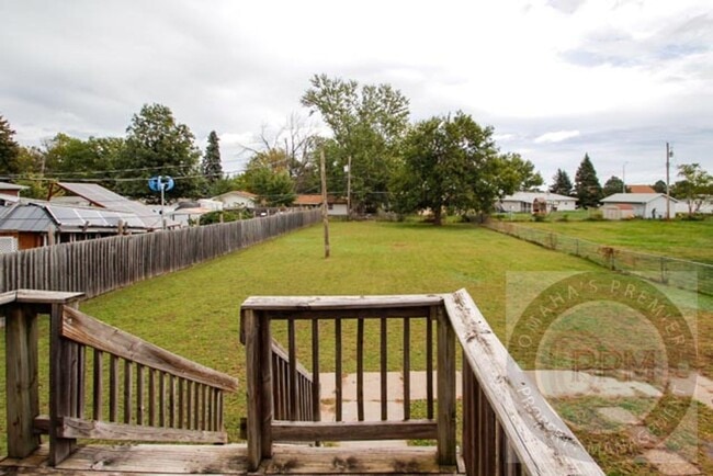 Building Photo - 3 Bedroom / 1.5 Bath Townhome in Gretna!!