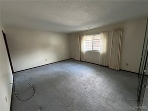 Building Photo - 186 Peppertree Dr