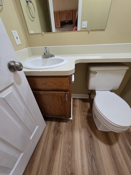 Building Photo - 463 Whalley Ave