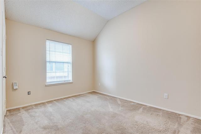 Building Photo - 10608 Robincreek Ln