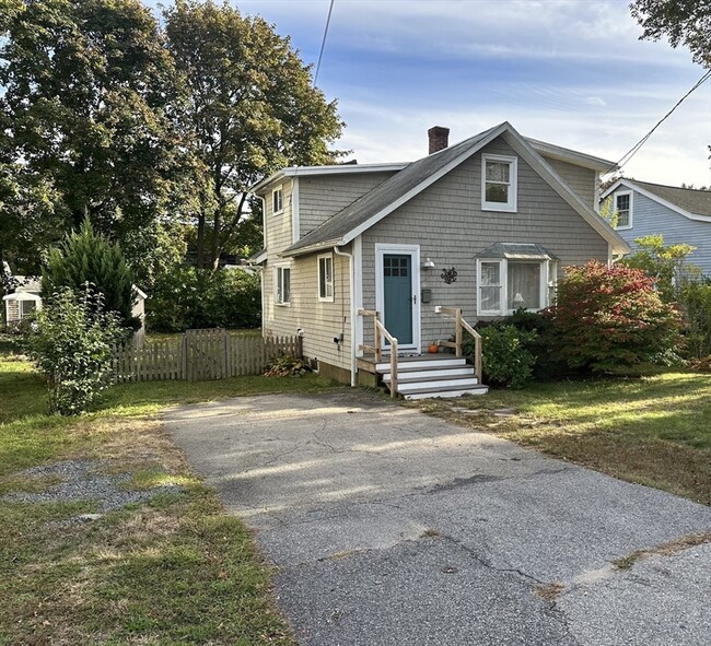 Primary Photo - 18 Maple Ave