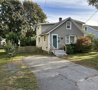 Building Photo - 18 Maple Ave