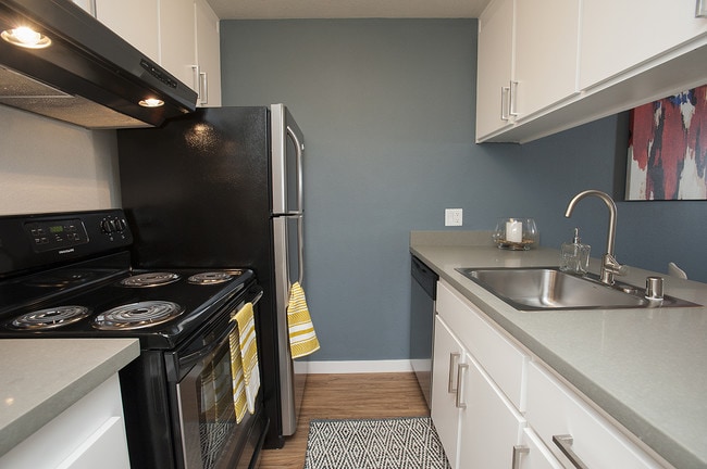 Kitchen - Artisan Square