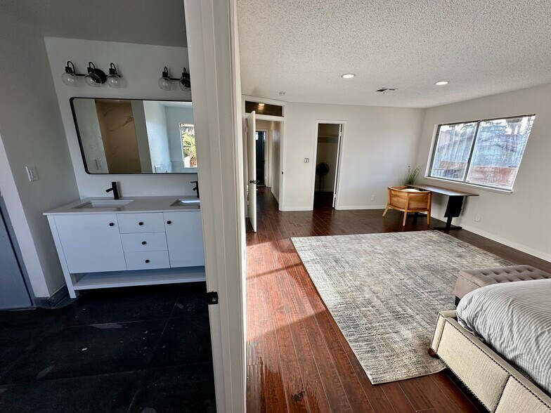 Building Photo - 4329 Murillo St