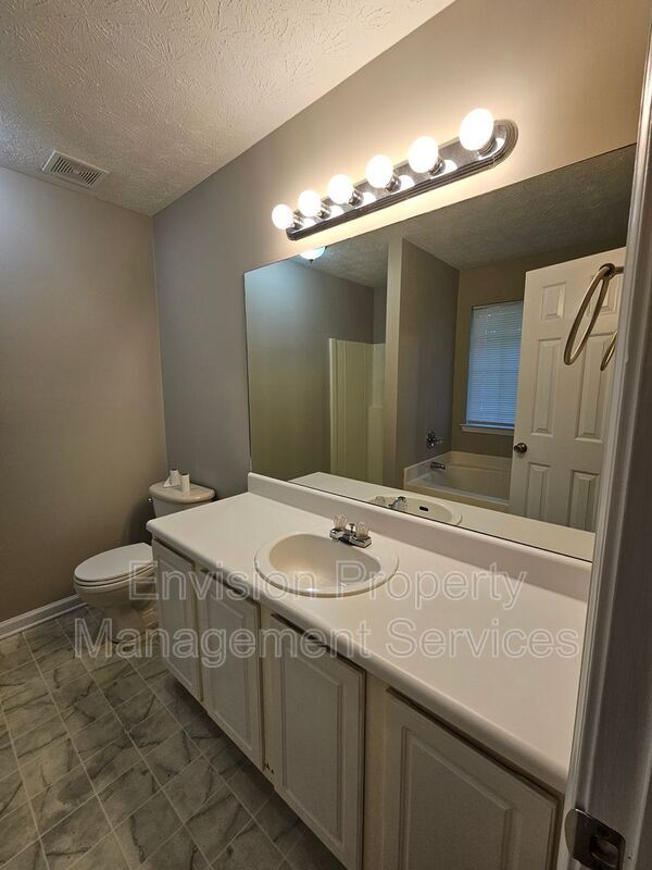 Building Photo - 1775 Graystone Dr