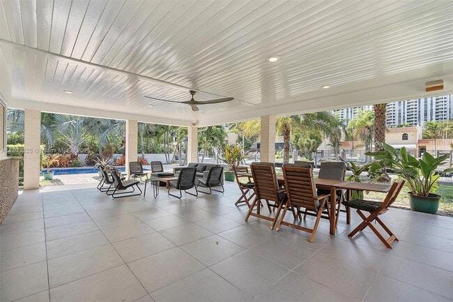 Building Photo - RIVER BAY PARK