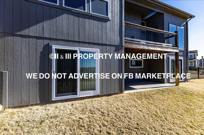 Building Photo - 12566 S Canyon Dr