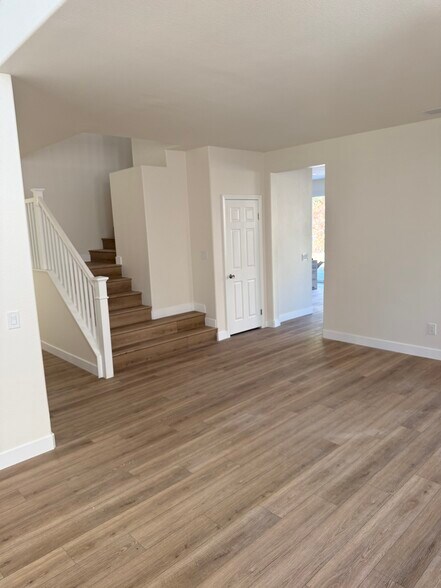 Building Photo - 38750 Cobblestone Cir