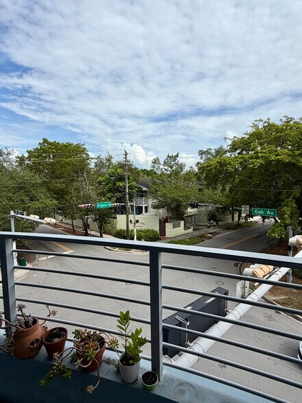 Building Photo - 3339 Virginia St