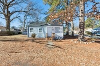 Building Photo - Newly renovated! Beautiful 2 bed, 1 bath home in historic Cradock.