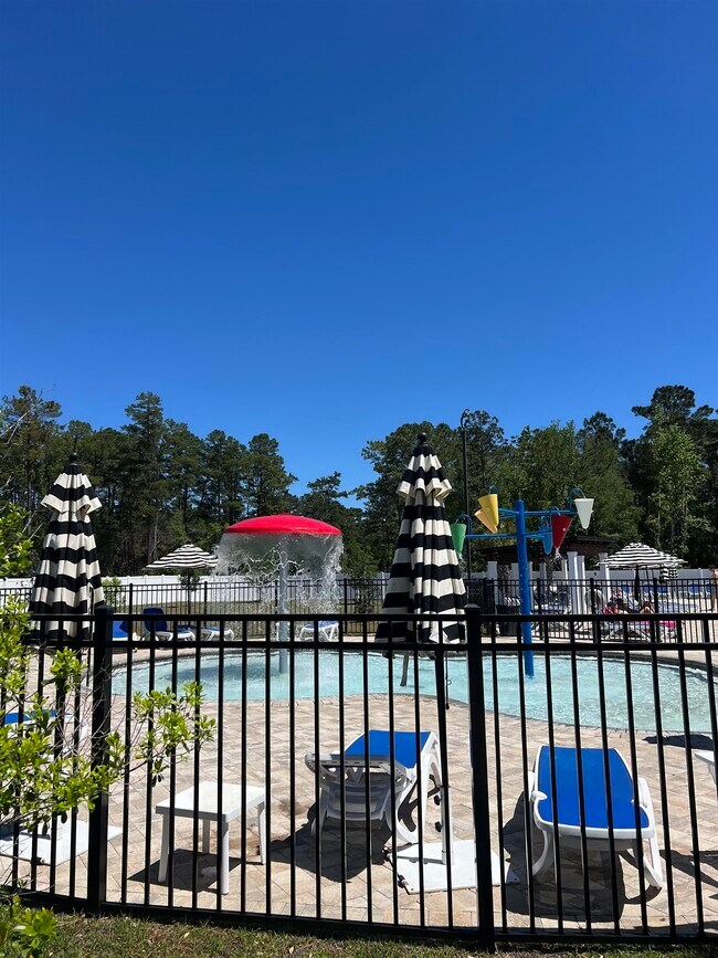 Building Photo - 2840 Blue Blossom Trail