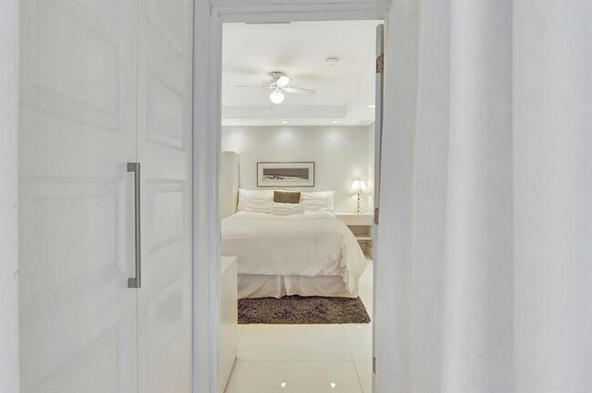 Building Photo - 2000 S Ocean Dr