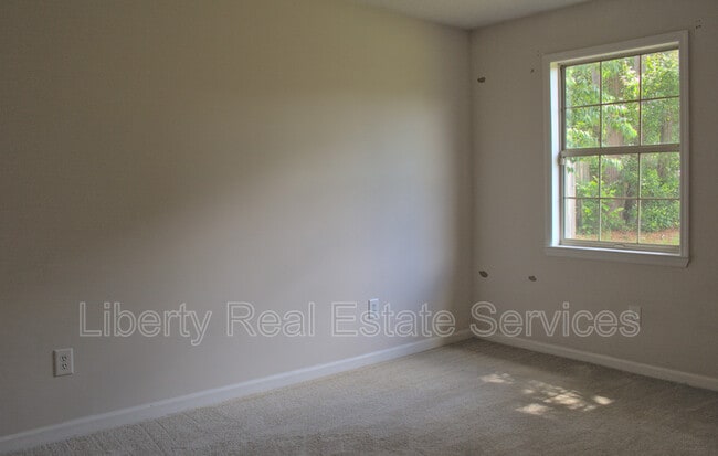 Building Photo - 709 Westridge Ct