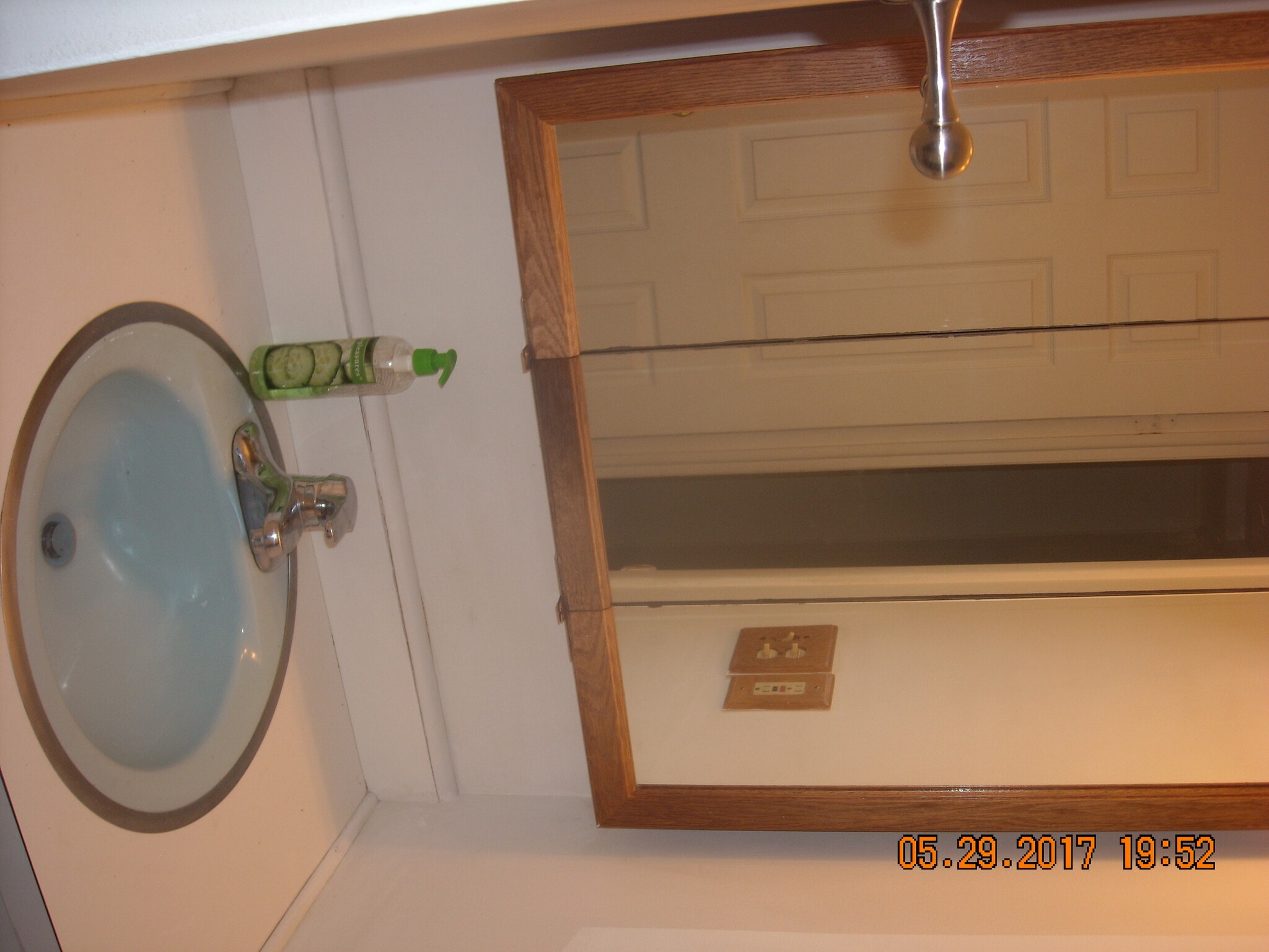 Building Photo - 20 Parker Pl