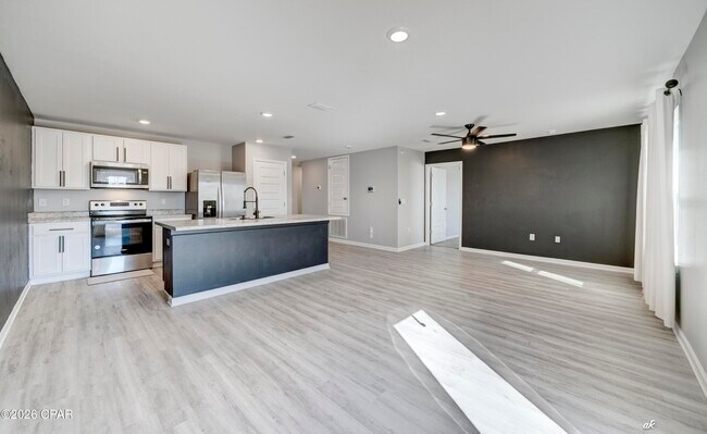 Building Photo - 4920 Shurer Ln