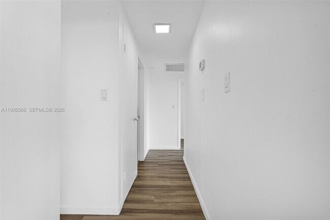 Building Photo - 3301 NE 5th Ave